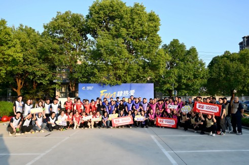 ����ȫ�����ⳡ��������˶���ȼ�������չ6165cc��ɳ��վ�緶��